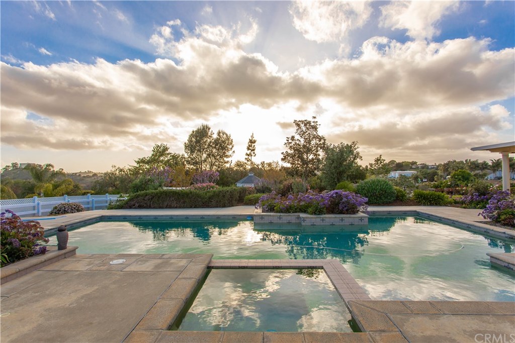 1323 Montecito Lane Fallbrook, CA 92028 - Photo 1 of 1 Gallery Image 1