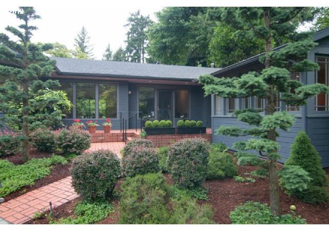 2849 Southwest Fern Street Portland, OR 97201 - Photo 1 of 16