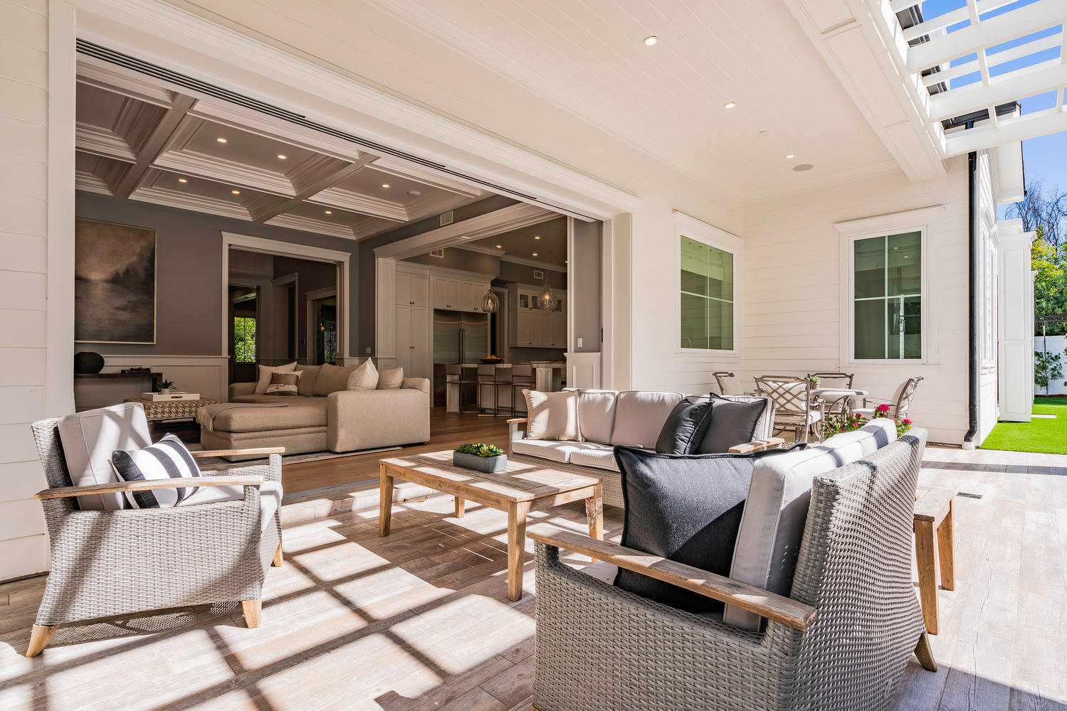 4143 Hayvenhurst Drive Encino, CA 91436 - Photo 52 of 60