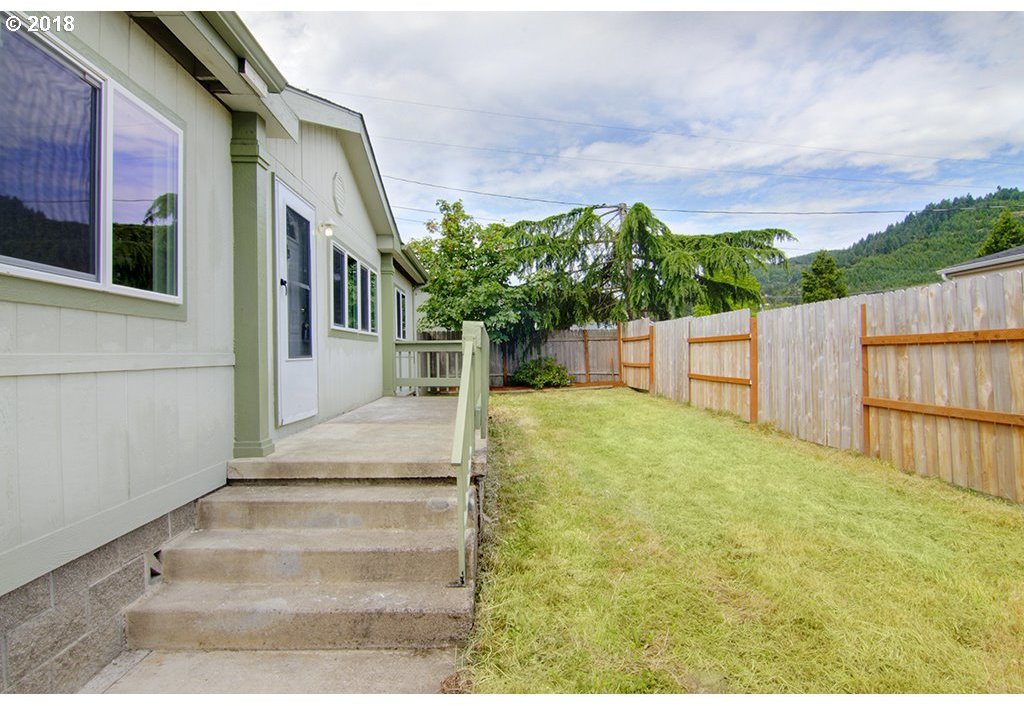 475 Spruce Street Yoncalla, OR 97499 - Photo 18 of 21 Gallery Image 18