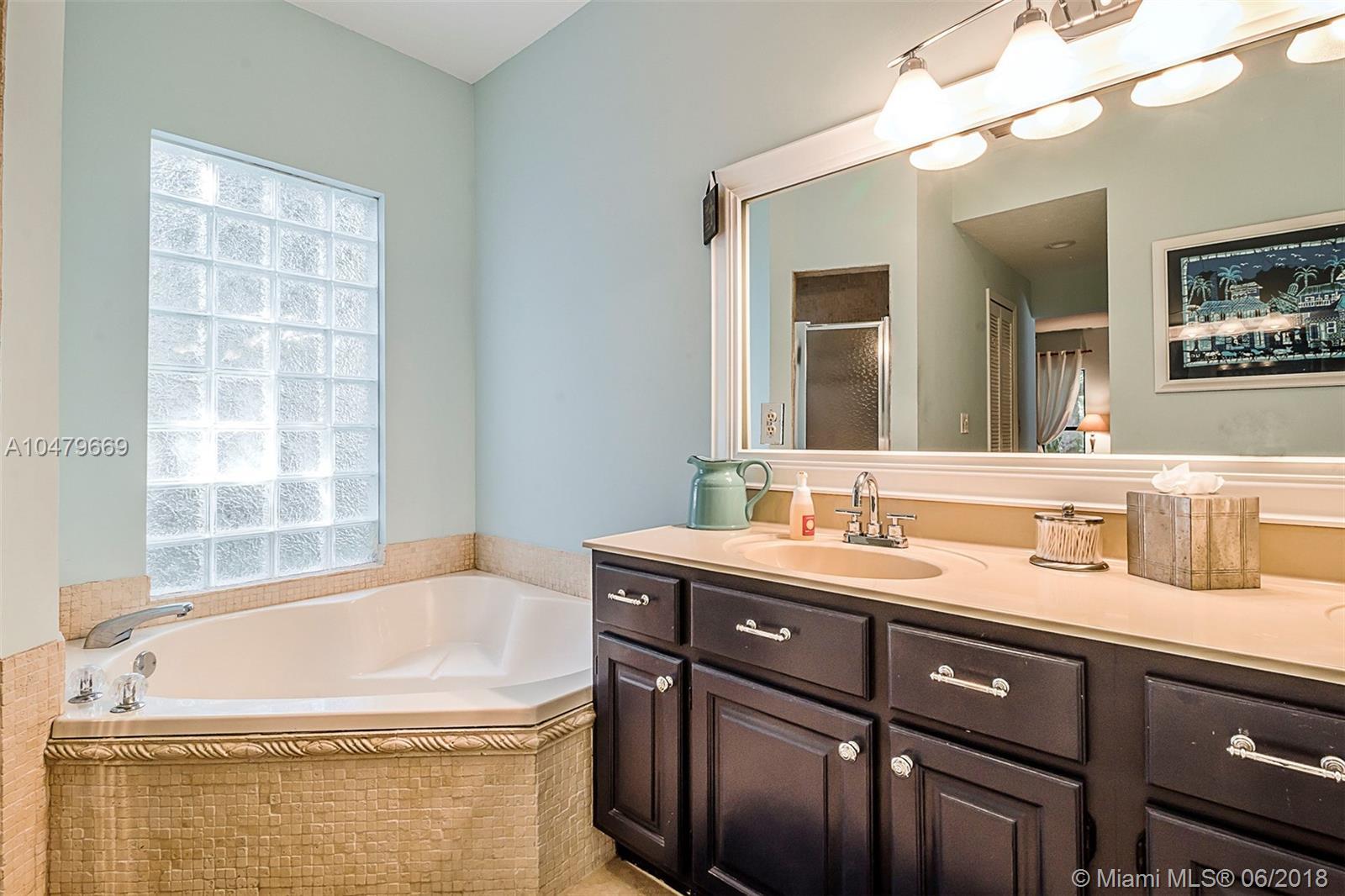 Whispering Trails Jupiter, FL 33458 - Photo 18 of 31