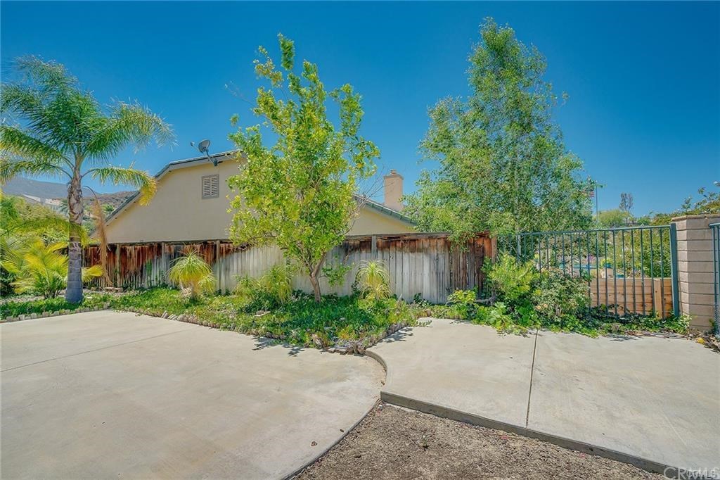 1477 Tudor Circle Corona, CA 92882 - Photo 46 of 59