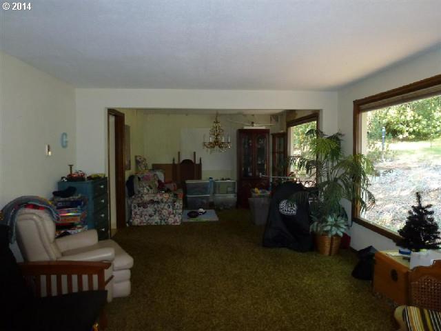 7622 Witzel Road Southeast Turner, OR 97392 - Photo 2 of 16