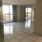 $1,600 | 911 East Ponce De Leon Boulevard, Unit 1502, Coral Gables, FL 33134