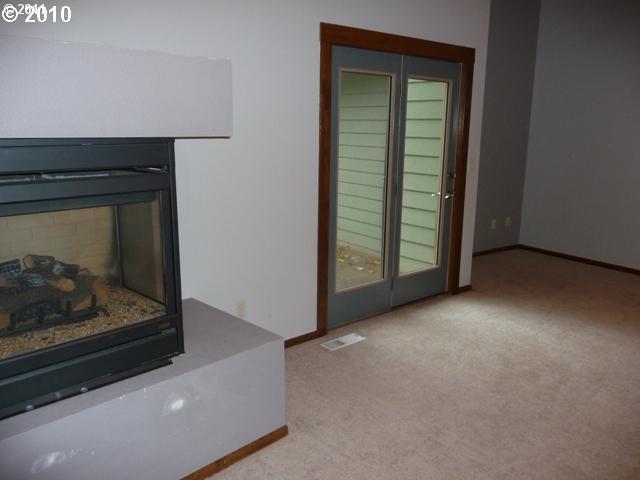 801 Mountain View Road Kalama, WA 98625 - Photo 6 of 16 Gallery Image 6