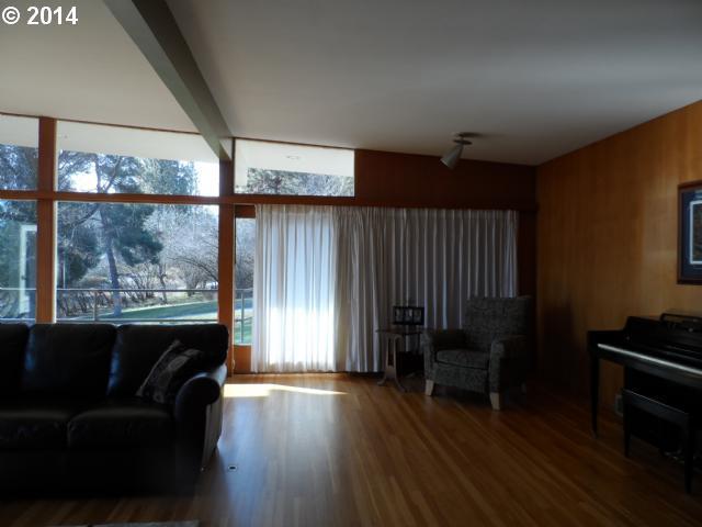 101 Spring Avenue La Grande, OR 97850 - Photo 7 of 16 Gallery Image 7