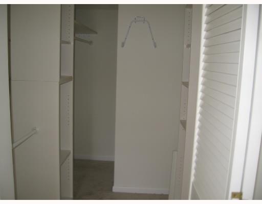 540 Brickell Key Drive, Unit 1719 Miami, FL 33131 - Photo 5 of 7