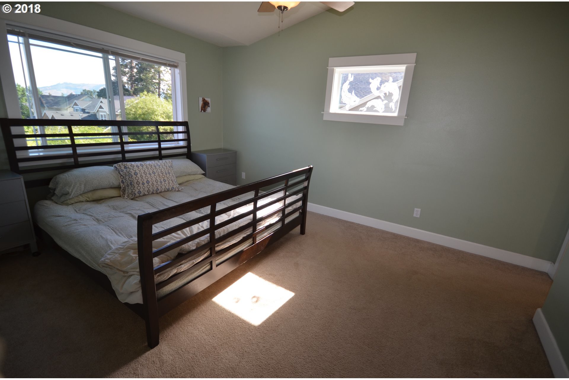 2891 Son-Rise Loop Hood River, OR 97031 - Photo 12 of 21 Gallery Image 12