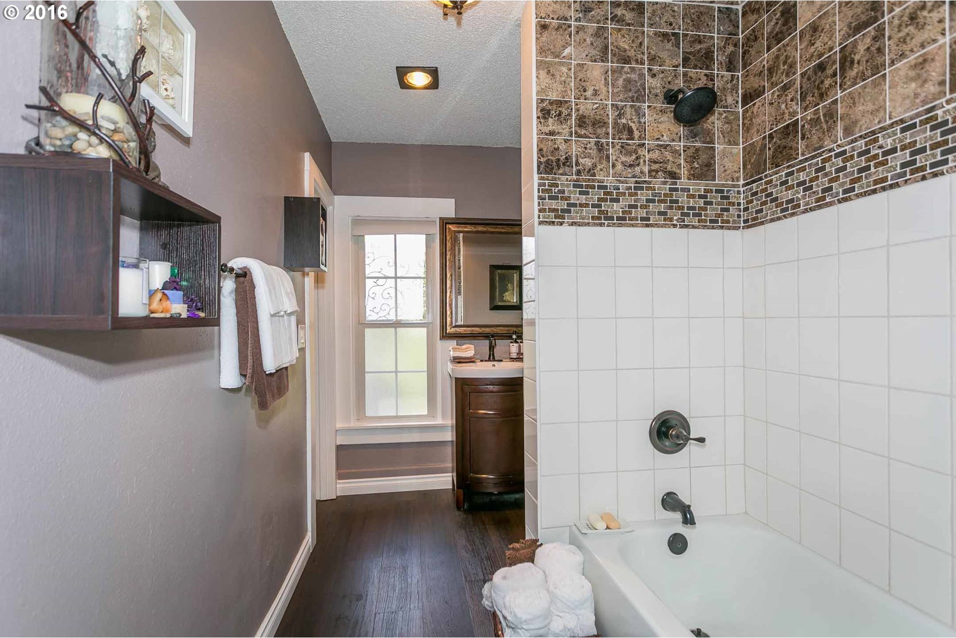 634 Southwest Alice Street Portland, OR 97219 - Photo 14 of 27 Gallery Image 14