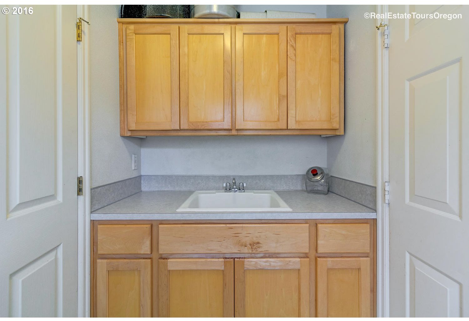 7564 Southwest Applegate Drive Beaverton, OR 97007 - Photo 25 of 28 Gallery Image 25