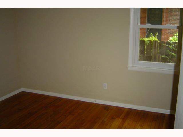 4884 Macon Road Memphis, TN 38122 - Photo 7 of 10 Bedroom 2