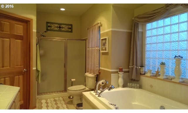 1707 Southwest 1st Street Pendleton, OR 97801 - Photo 13 of 20