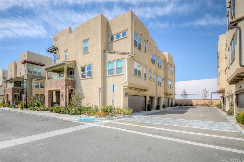 5816 Spring Street Buena Park, CA 90621 - Photo 4 of 48