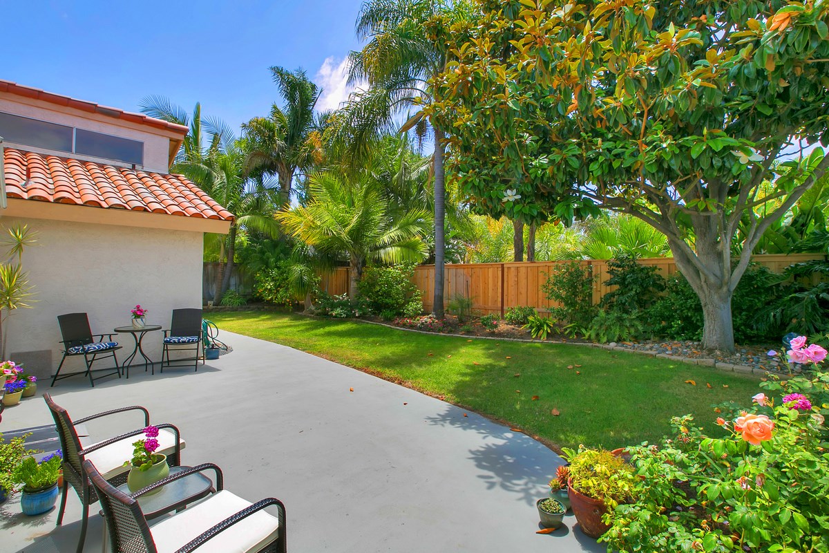 1821 Hummock Lane Encinitas, CA 92024 - Photo 9 of 25