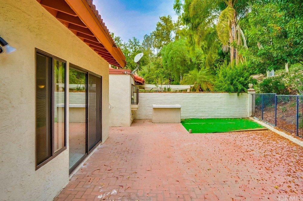 1541 Vallecito Pomona, CA 91768 - Photo 31 of 34