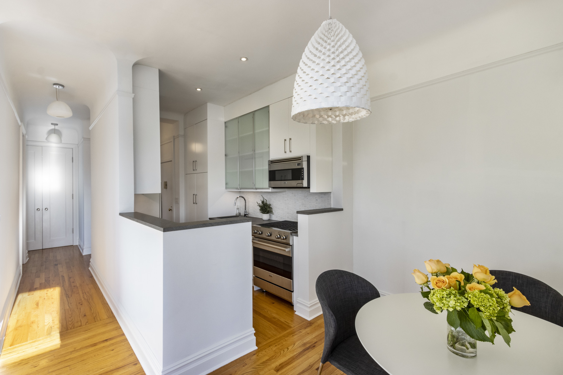 51 West 81st Street, Unit 10J Manhattan, NY 10024 - Photo 4 of 13