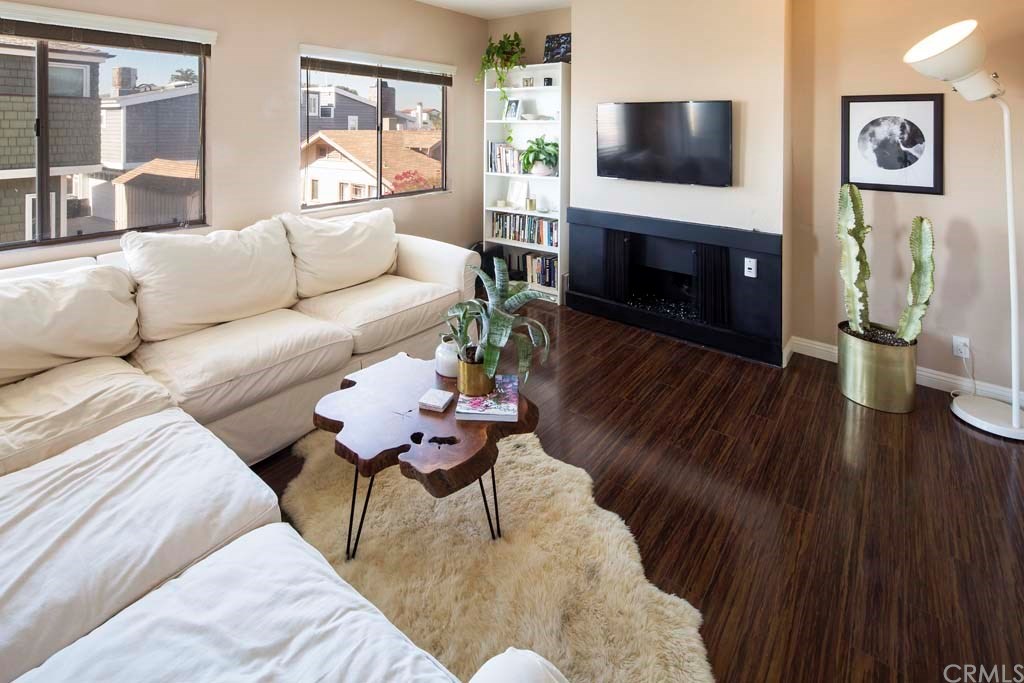 200 East Oceanfront Newport Beach, CA 92661 - Photo 10 of 21