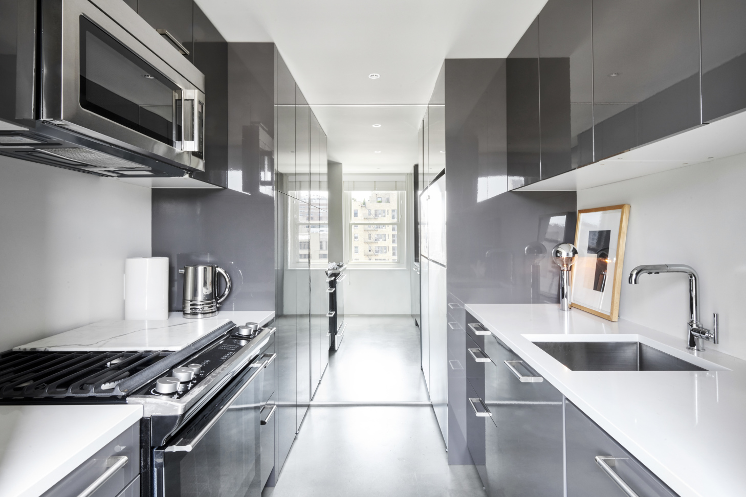 360 West 22nd Street, Unit 15B Manhattan, NY 10011 - Photo 5 of 11