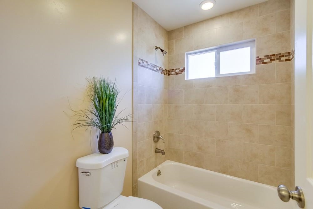 2367 Primrose Avenue Vista, CA 92083 - Photo 12 of 25