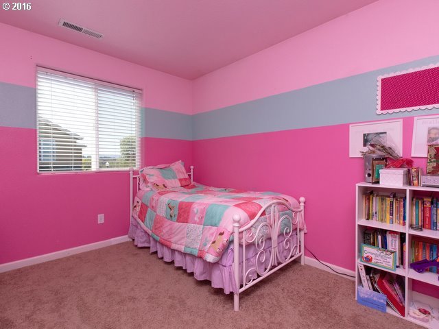 4566 Southeast Davis Road Hillsboro, OR 97123 - Photo 27 of 32 Gallery Image 27