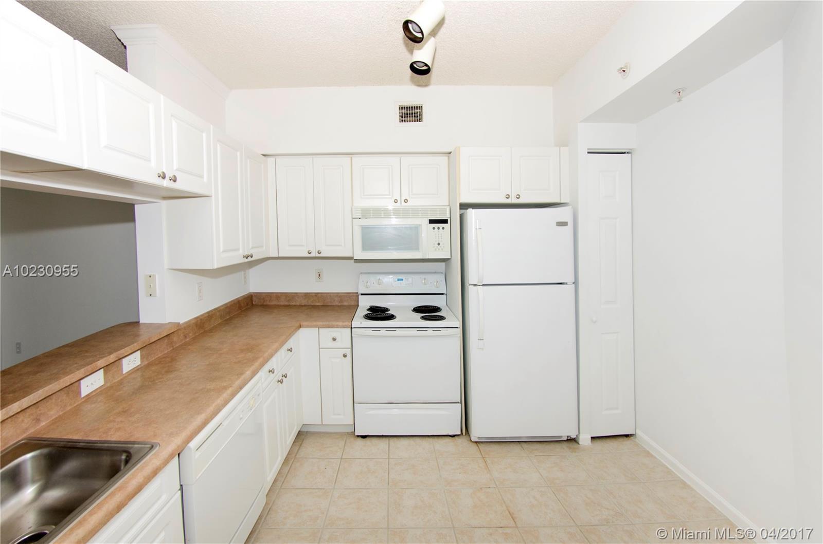 17150 North Bay Road, Unit 2708 Sunny Isles Beach, FL 33160 - Photo 22 of 35