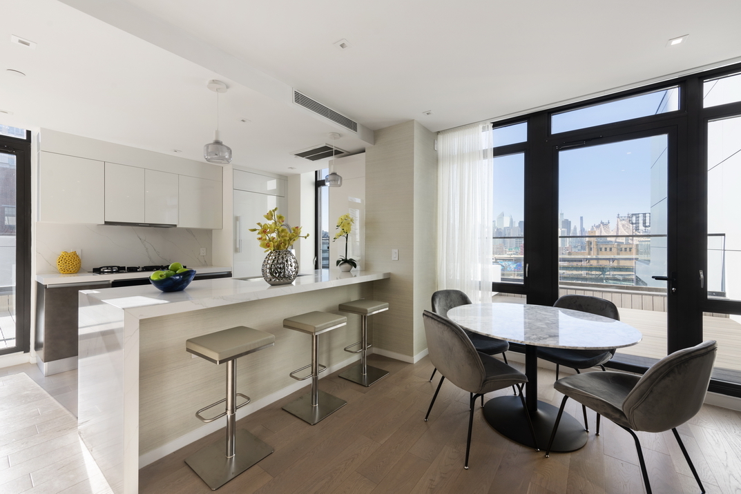 24-12 42nd Road, Unit PH8B Queens, NY 11101 - Photo 4 of 14