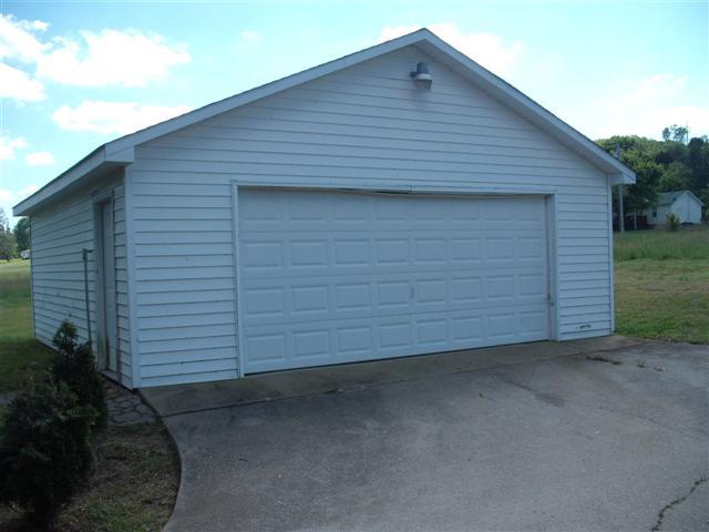 1661 Caughran Road Lewisburg, TN 37091 - Photo 5 of 22 Gallery Image 5