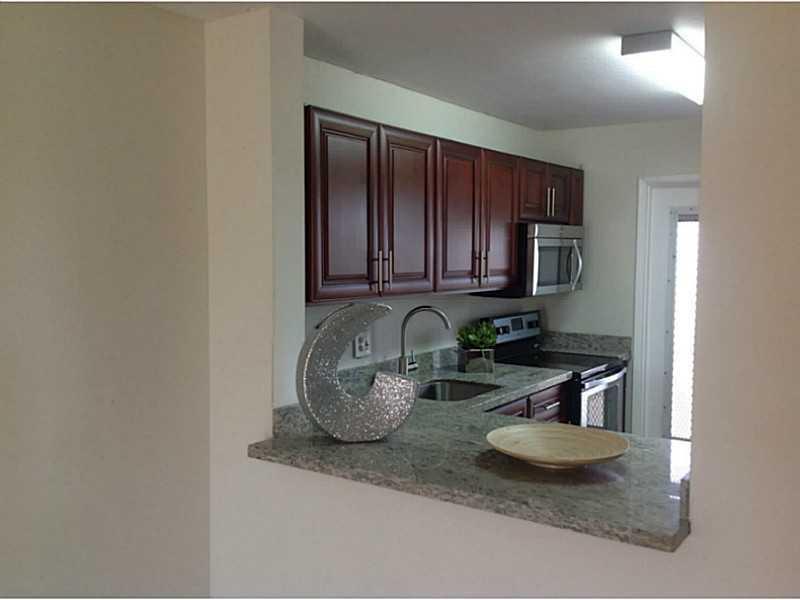 4700 Washington Street, Unit 406 Hollywood, FL 33021 - Photo 6 of 29