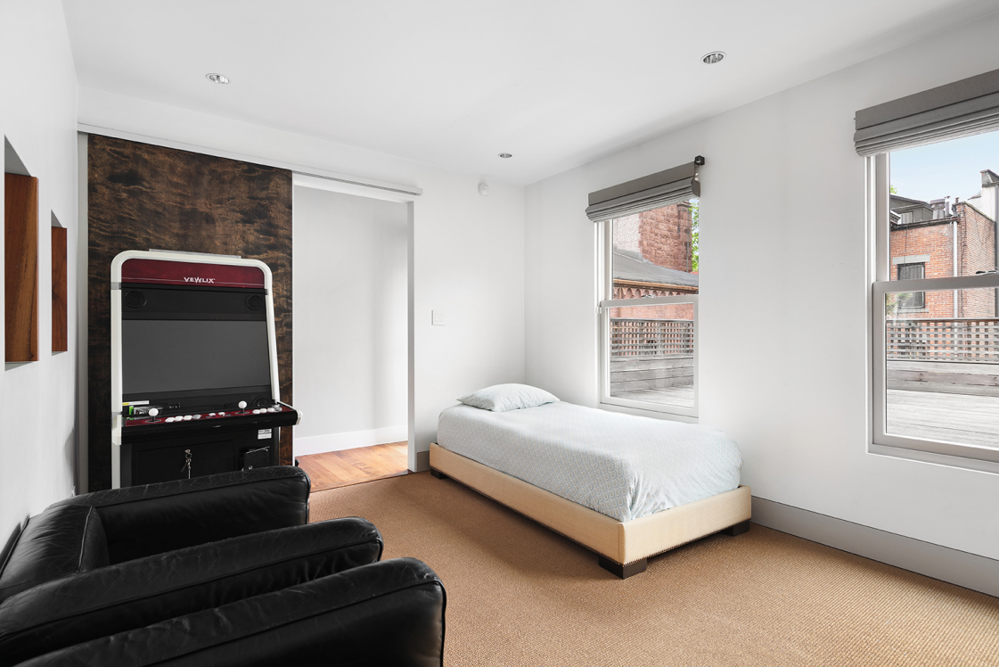 32 College Place Brooklyn, NY 11201 - Photo 11 of 14