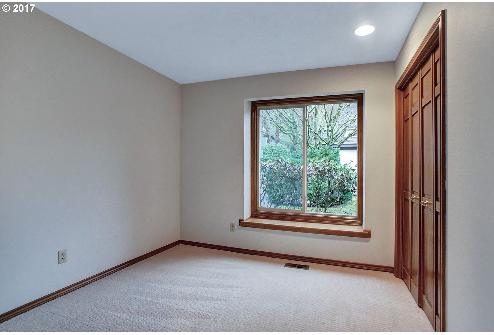 6830 Southwest Windemere Loop Portland, OR 97225 - Photo 10 of 27 Gallery Image 10