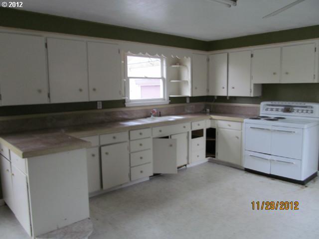 3128 Field Street Longview, WA 98632 - Photo 7 of 12 Gallery Image 7