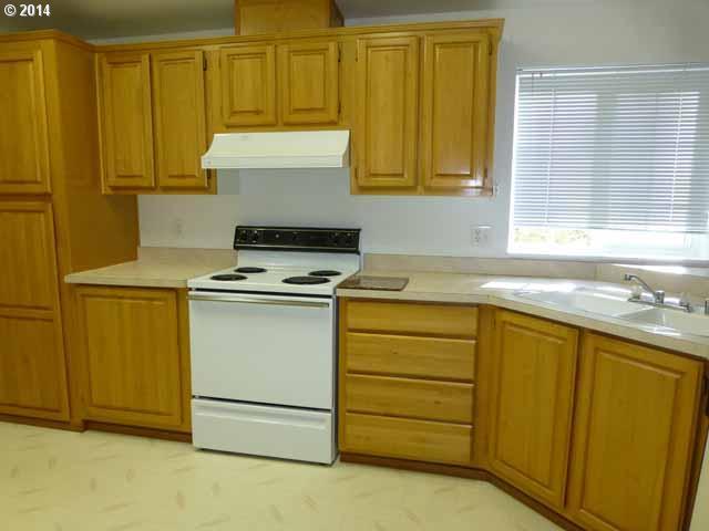 99925 Mt Emily Road Brookings, OR 97415 - Photo 5 of 16