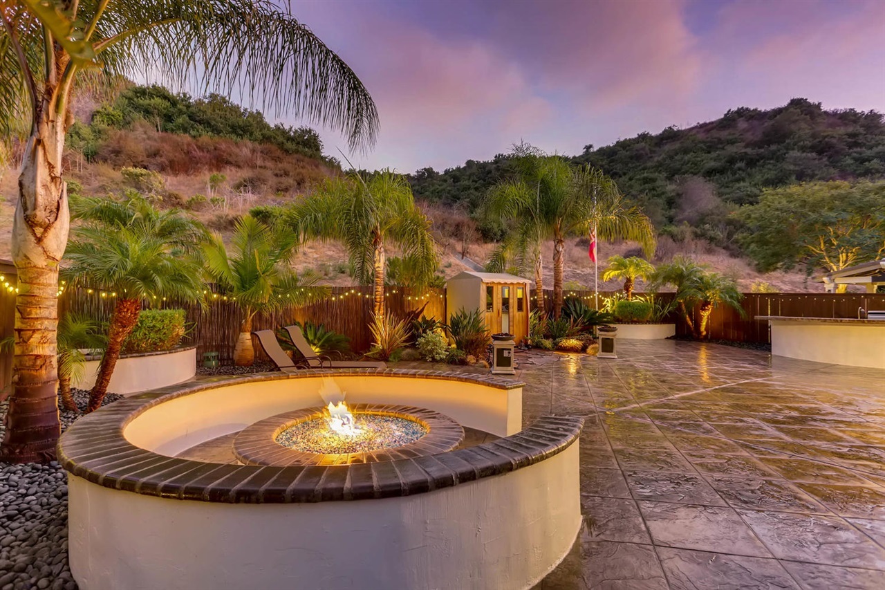 5025 Ashberry Road Carlsbad, CA 92008 - Photo 19 of 25 Gallery Image 19
