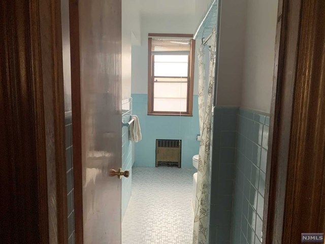 115 Madison Street Wood-Ridge, NJ 07075 - Photo 3 of 15