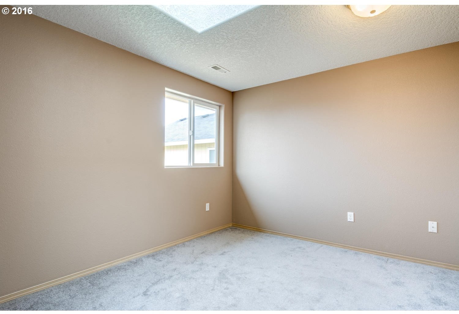 3625 Southwest 25th Street Gresham, OR 97080 - Photo 16 of 32 Gallery Image 16