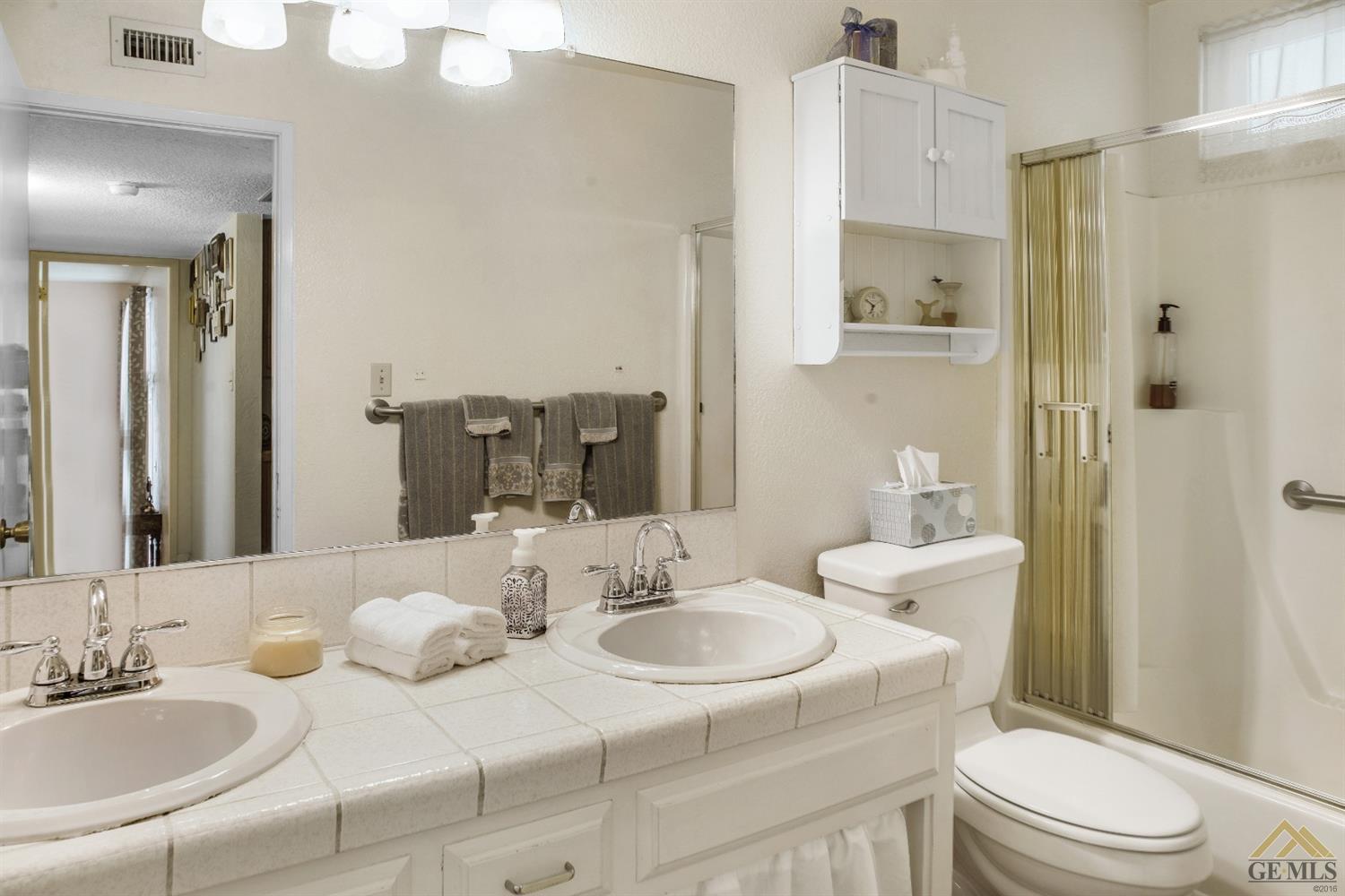 217 Warren Street Taft, CA 93268 - Photo 15 of 24