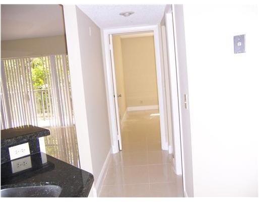 9001 Wiles Road, Unit 2073 Coral Springs, FL 33067 - Photo 3 of 9