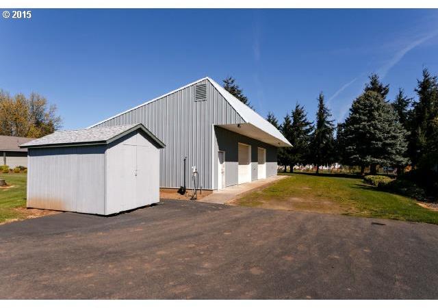 911 Frankton Road Hood River, OR 97031 - Photo 15 of 16 Gallery Image 15