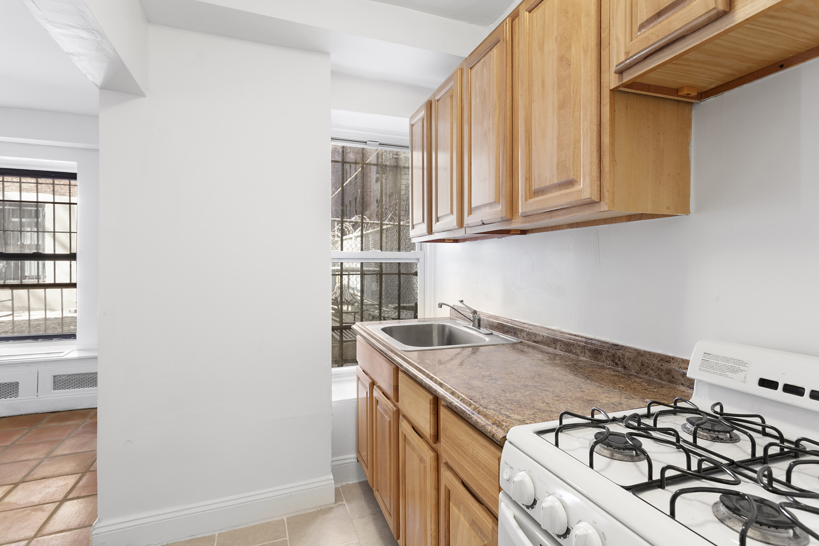 319 West 92nd Street, Unit 2 Manhattan, NY 10025 - Photo 3 of 5