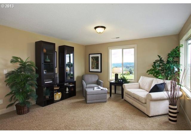 2875 Southwest 40th Street Gresham, OR 97080 - Photo 10 of 15 Gallery Image 10