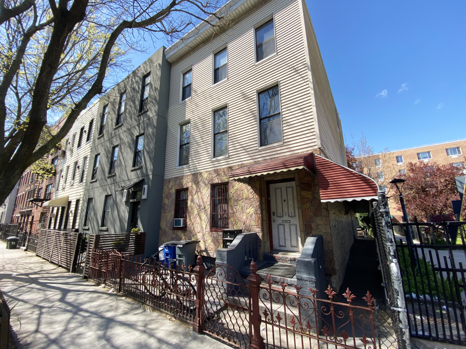 101 Eagle St, Brooklyn, NY 11222 - Photo 2 of 3