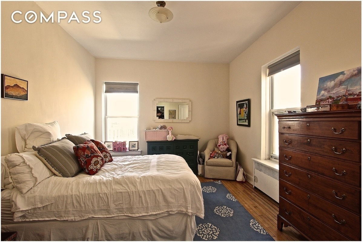 27 East 94th Street, Unit 5D Manhattan, NY 10128 - Photo 3 of 8