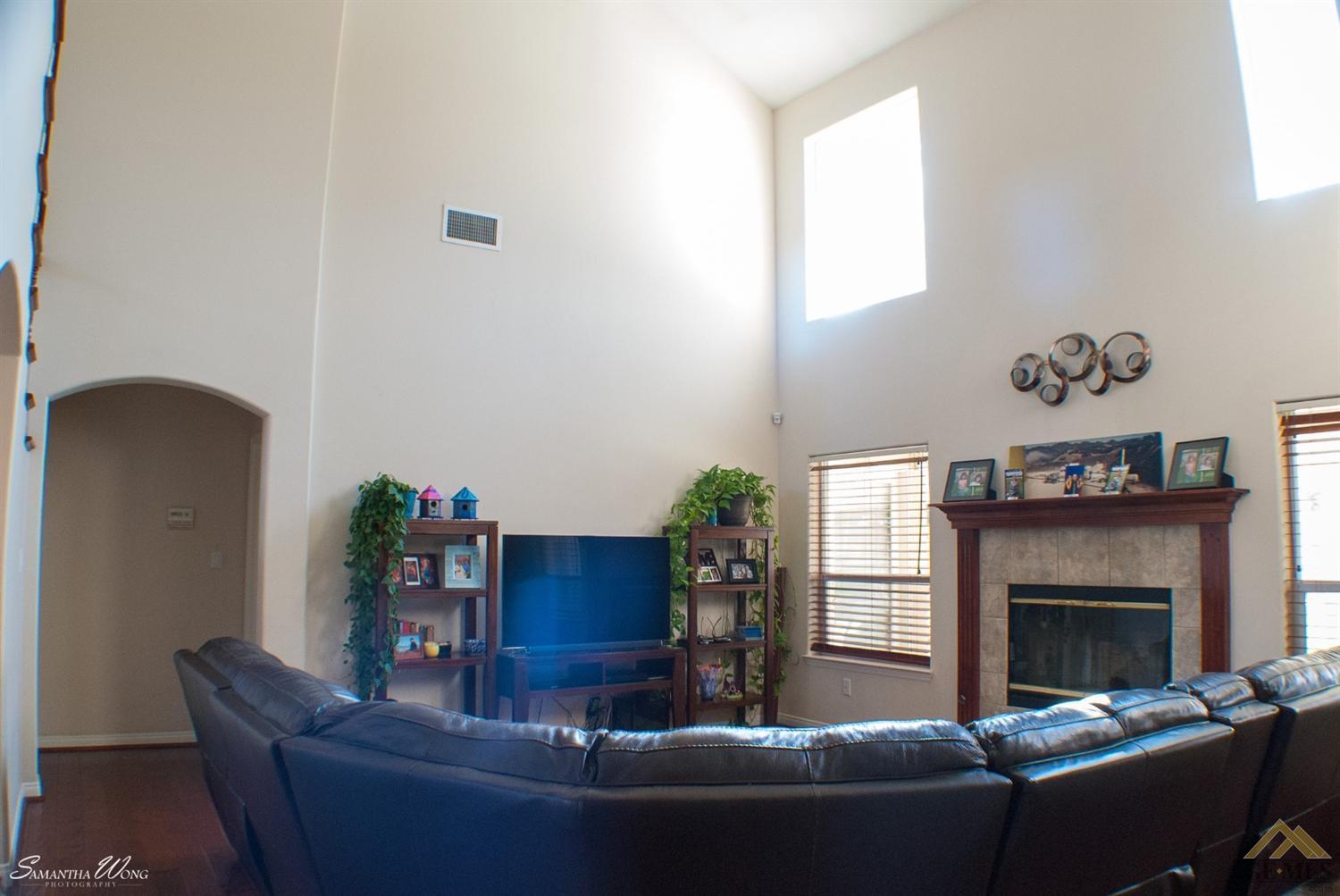 5405 Lockhaven Court Bakersfield, CA 93312 - Photo 5 of 27