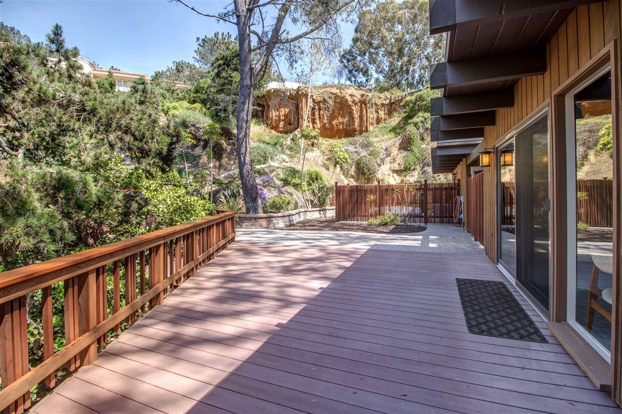 437 Pine Needles Drive Del Mar, CA 92014 - Photo 15 of 25