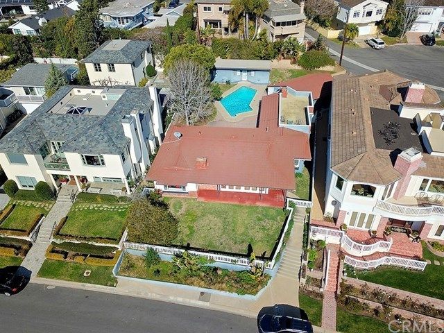 $3,015,000 | 402 Kings Road, Newport Beach, CA 92663