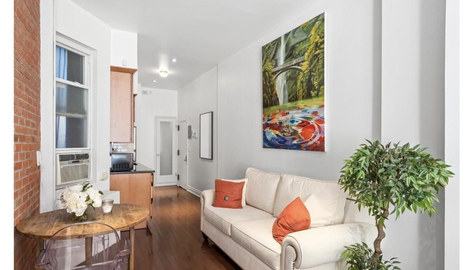 225 West 10th Street, Unit B Manhattan, NY 10014 - Photo 3 of 7