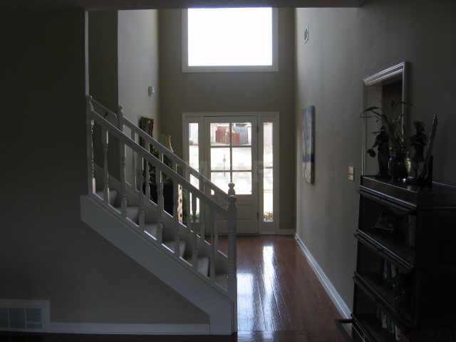 4812 Rainy Pass Road Collierville, TN 38017 - Photo 3 of 10 Two-story entry with lots of light. Notice hardwood which is in the etry, greatroom and formal dining room.