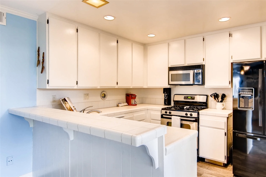 8434 Summerdale Road, Unit A San Diego, CA 92126 - Photo 7 of 25