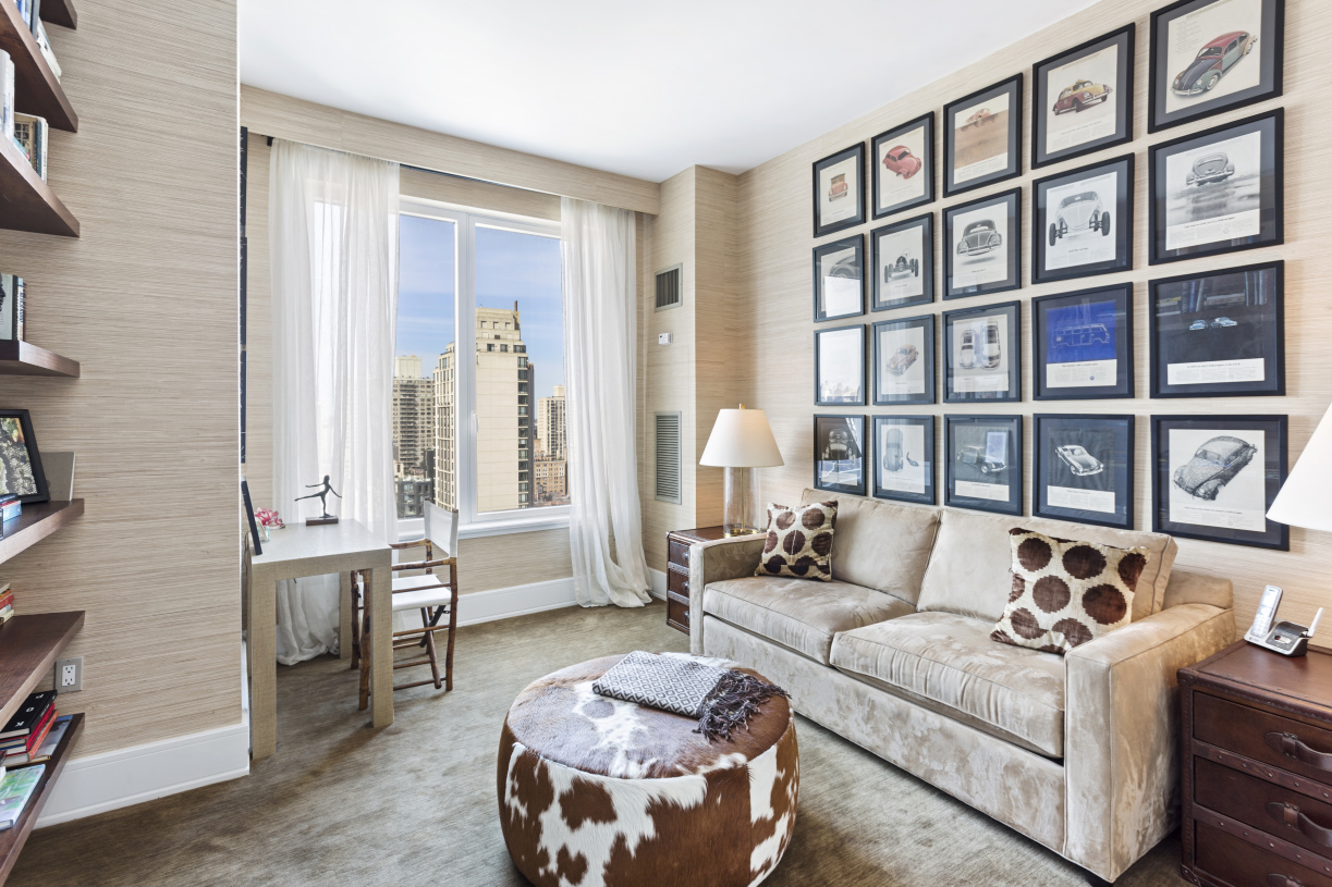 255 East 74th Street, Unit 24B Manhattan, NY 10021 - Photo 10 of 14