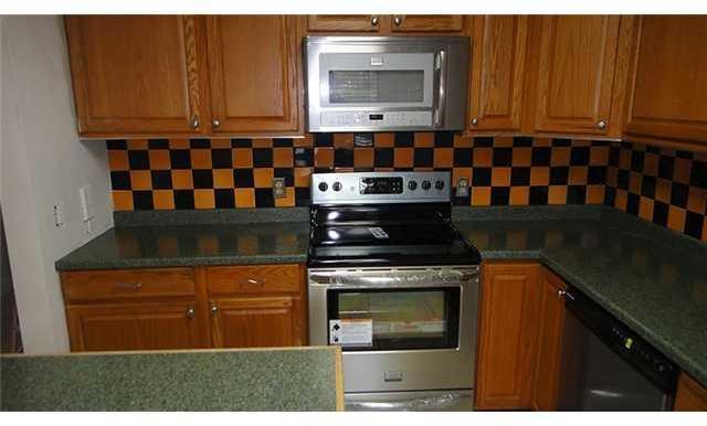 296 Racquet Club Road, Unit 102 Weston, FL 33326 - Photo 6 of 21 Gallery Image 6
